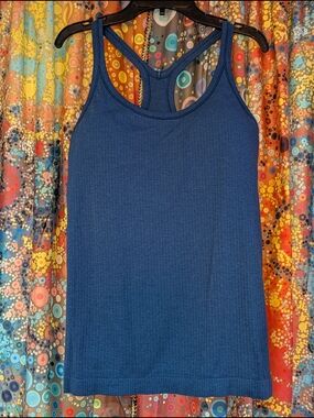 Lululemon Ebb To Street Tank Top. Size 8